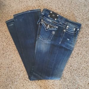 Woman's Miss Me Jeans